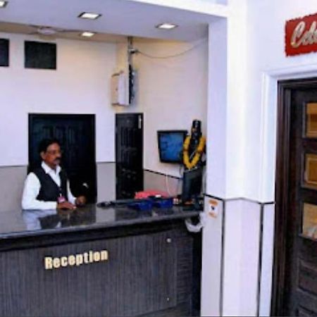 Vitthal Inn Pandharpur Luaran gambar
